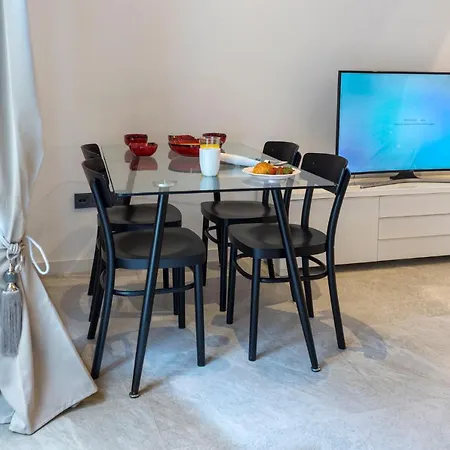 Apartment Acogedor Apartamento En Pleno Centro De By Sharingco *