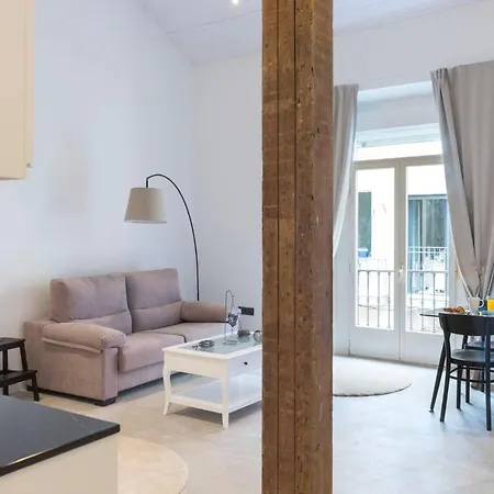 Acogedor Apartamento En Pleno Centro De By Sharingco Apartment