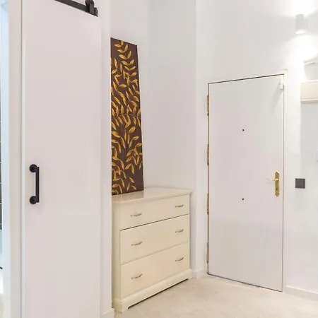 Acogedor Apartamento En Pleno Centro De By Sharingco *